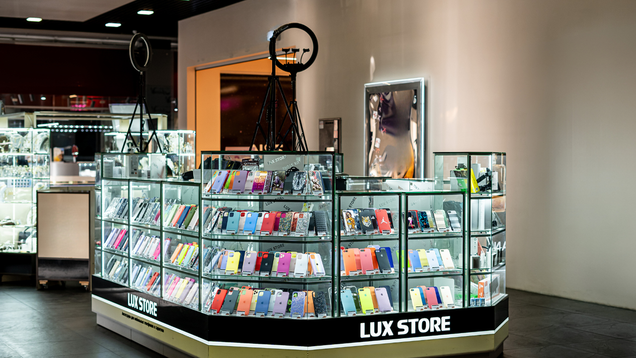 LUX STORE | Острів мобільних аксесуарів 1 поверх